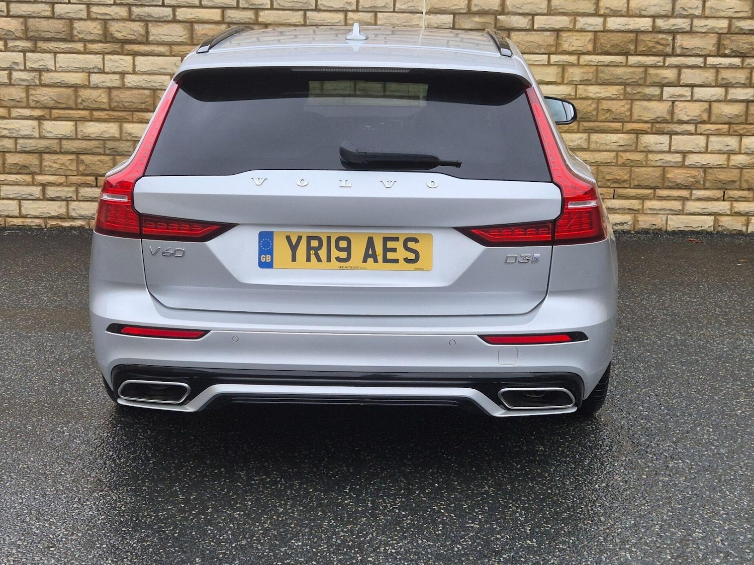 Used Volvo V60 2019 for sale - 76608909: Photo 23