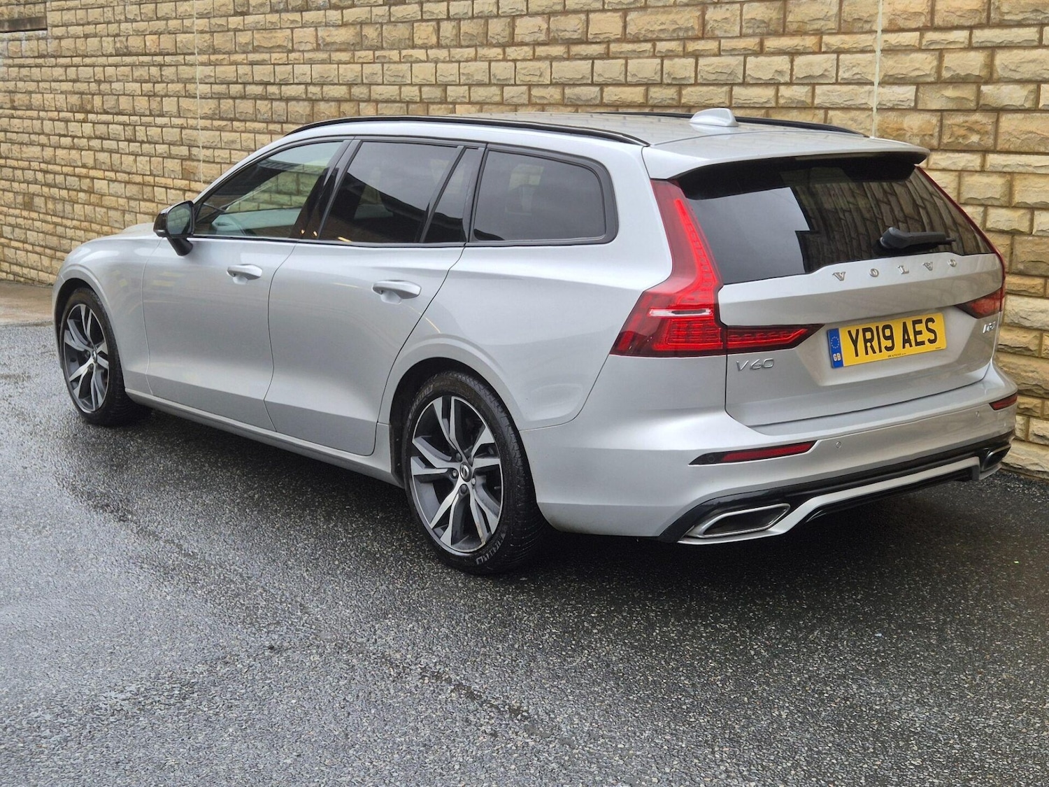 Used Volvo V60 2019 for sale - 76608909: Photo 27