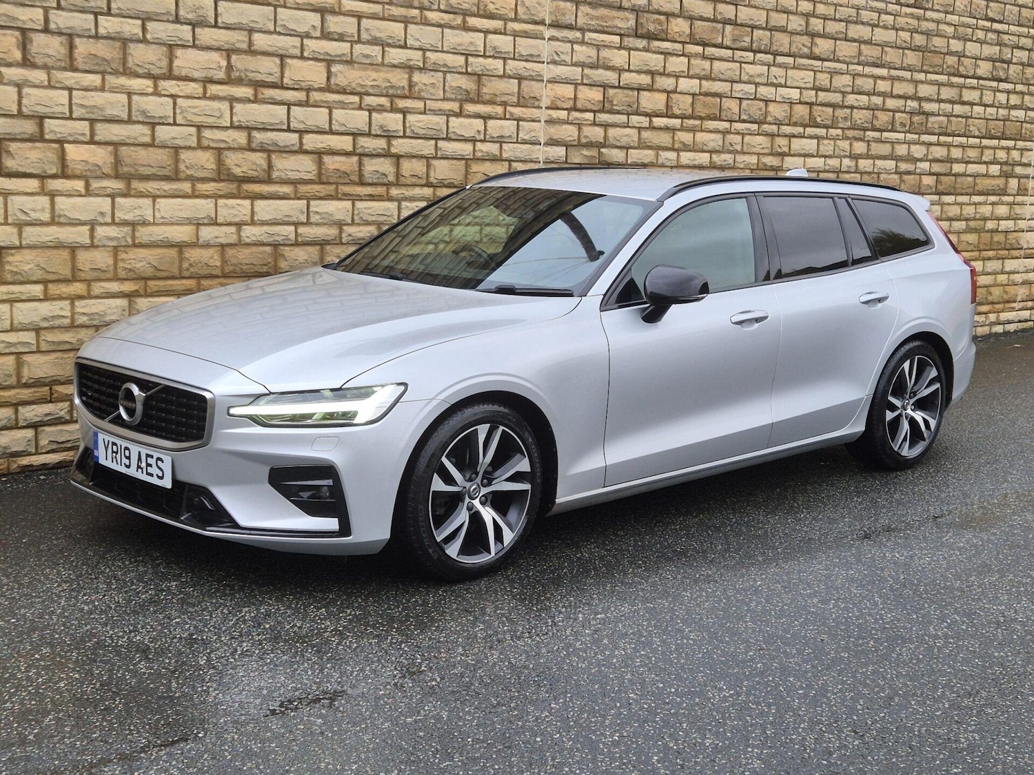 Used Volvo V60 2019 for sale - 76608909: Photo 33