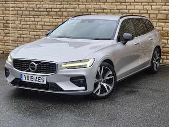 Used Volvo V60 2019 for sale - 76608909: Photo