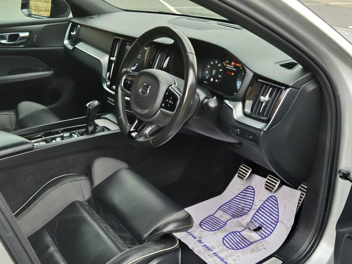 Used Volvo V60 2019 for sale - 76608909: Photo 6