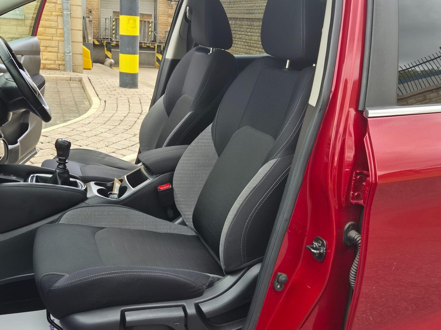 Used Nissan Qashqai 2017 for sale - 76719464: Photo 18