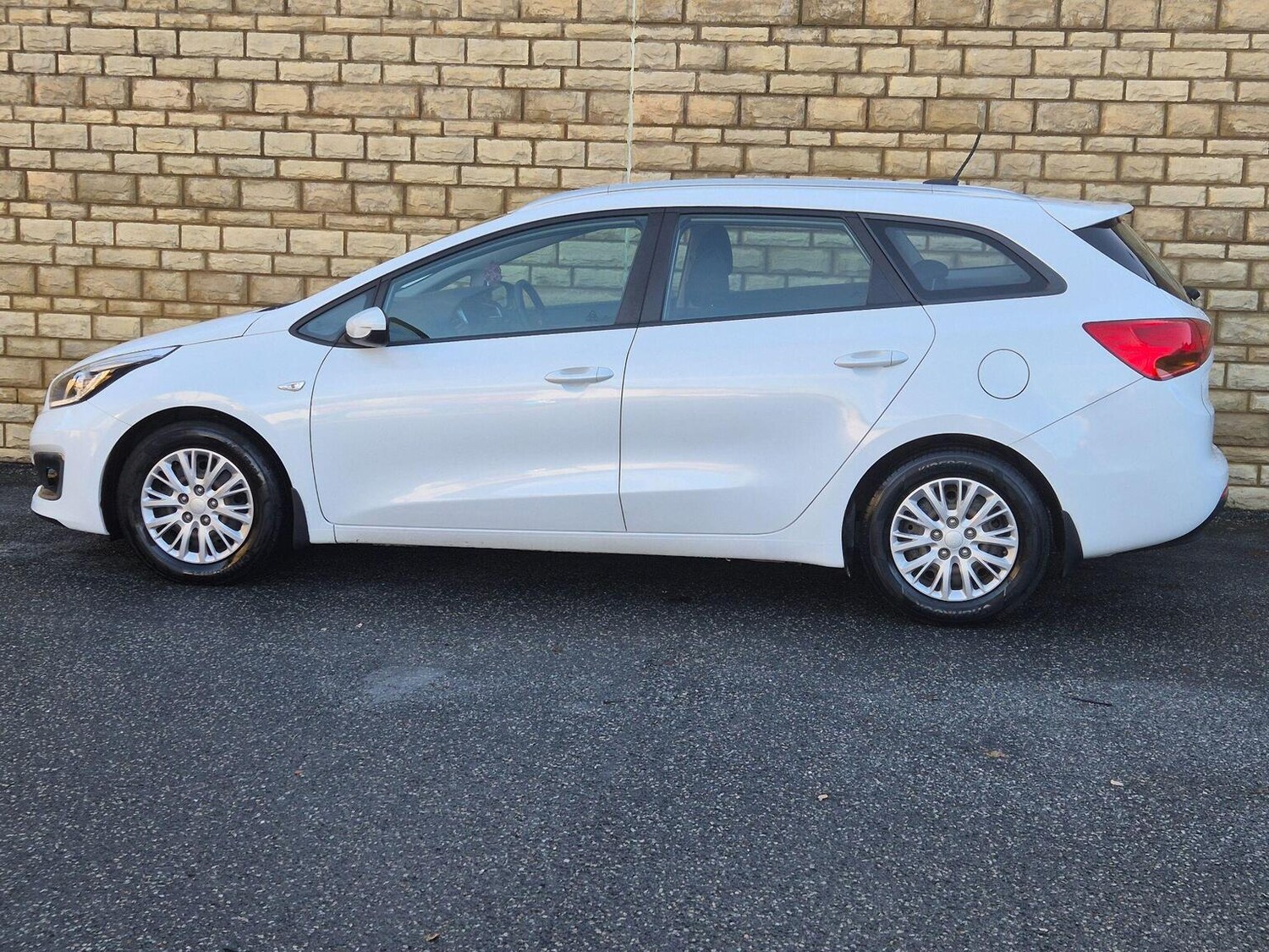 Used Kia Ceed 2024 for sale - 77465712: Photo 28