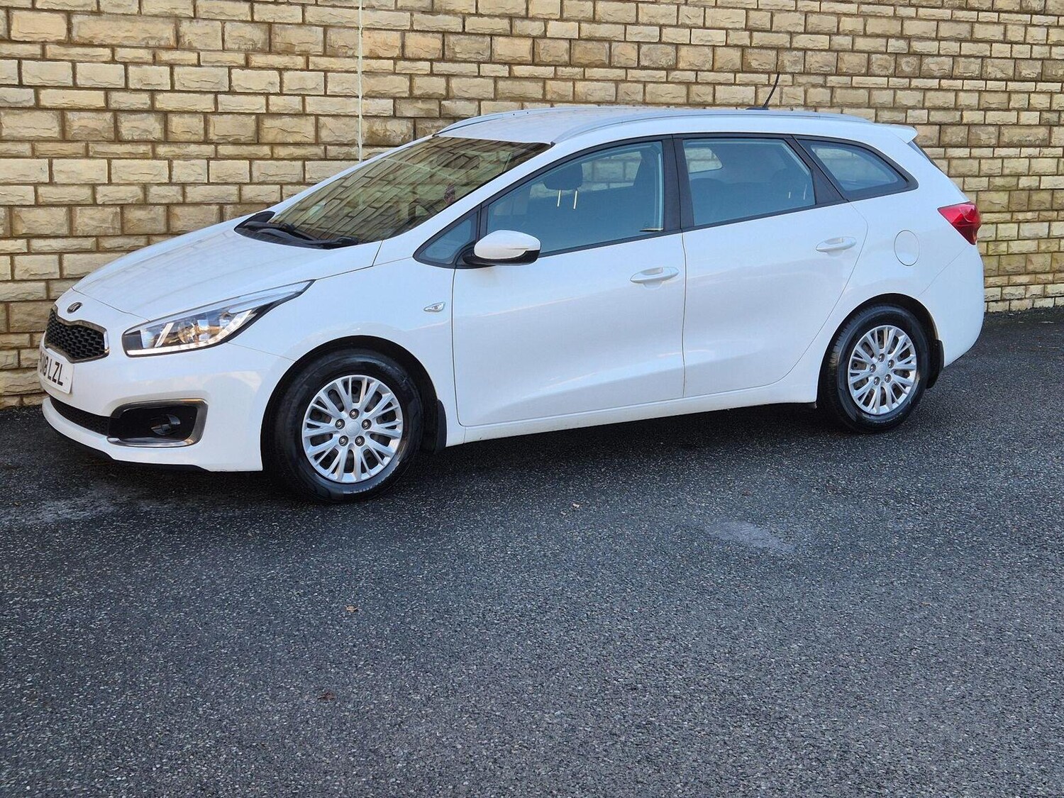 Used Kia Ceed 2024 for sale - 77465712: Photo 30