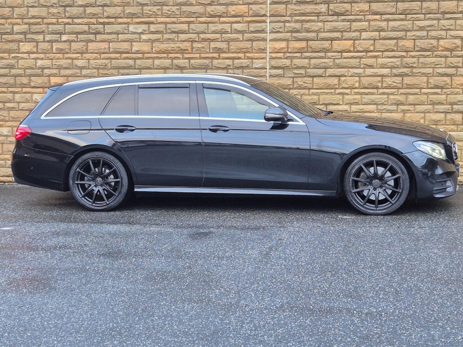 Used Mercedes-Benz E Class 2020 for sale - 76734655: Photo 13