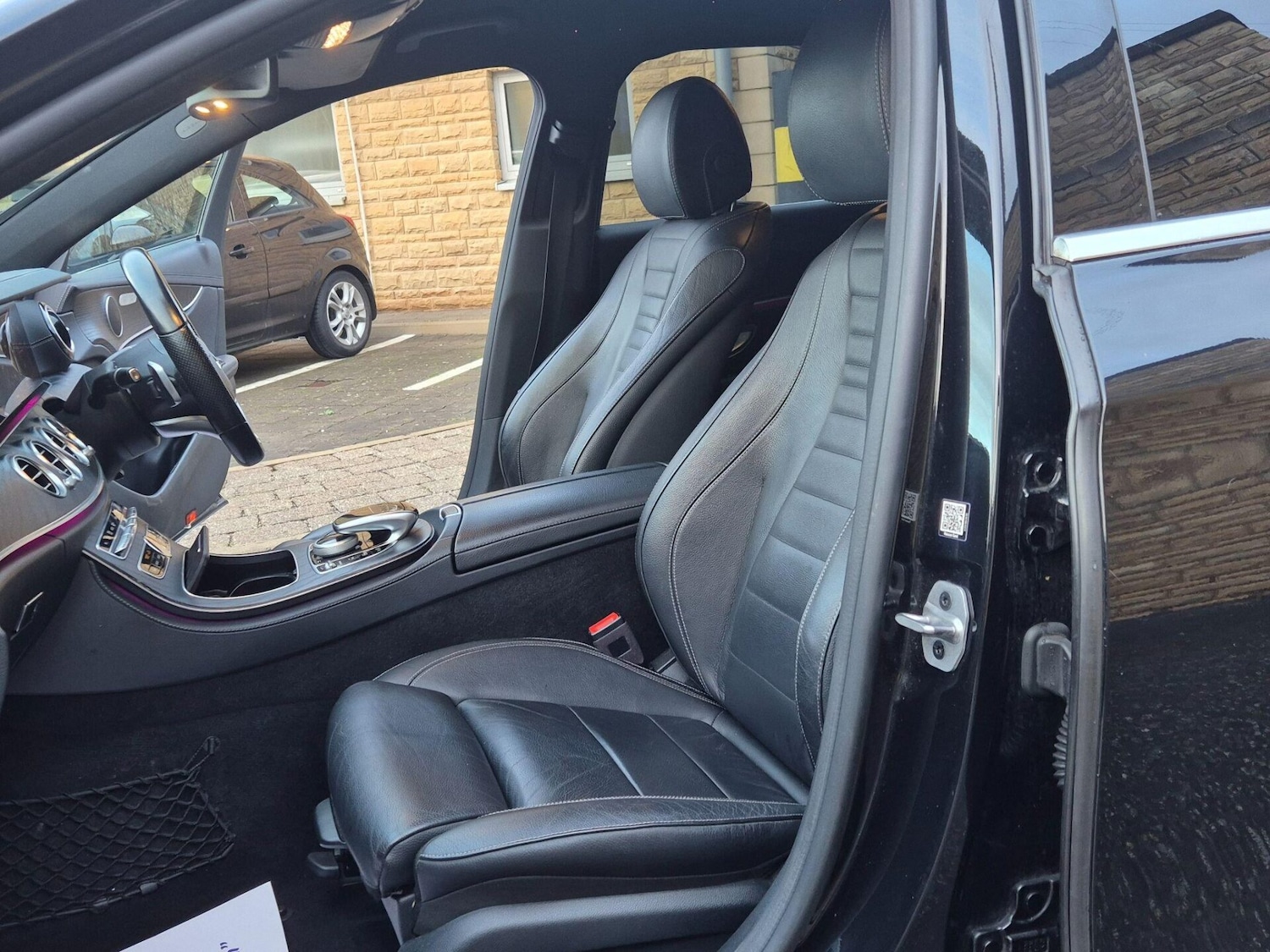 Used Mercedes-Benz E Class 2020 for sale - 76734655: Photo 24