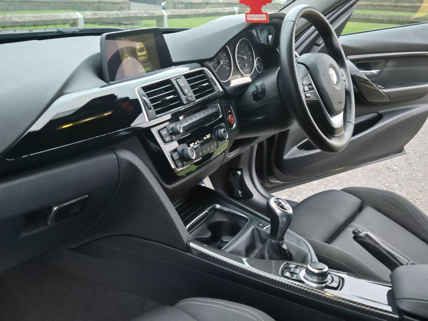 Used BMW 3 Series 2015 for sale - 77083297: Photo 22