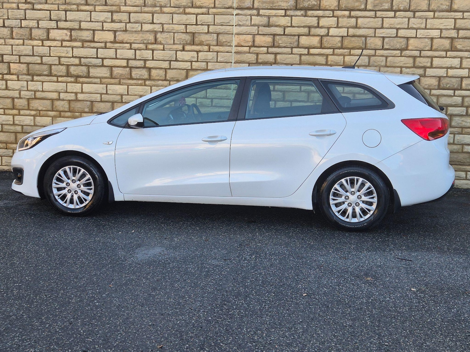 Used Kia Ceed 2024 for sale - 78081288: Photo 28