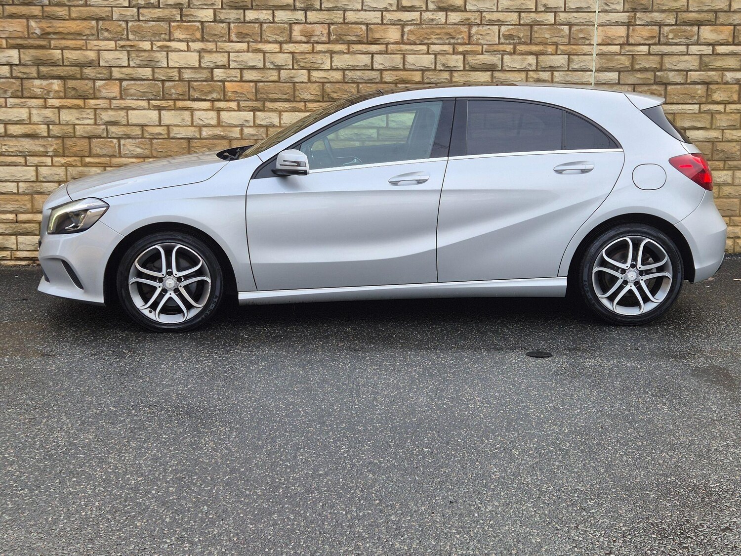 Used Mercedes-Benz A-Class 2018 for sale - 77465589: Photo 29