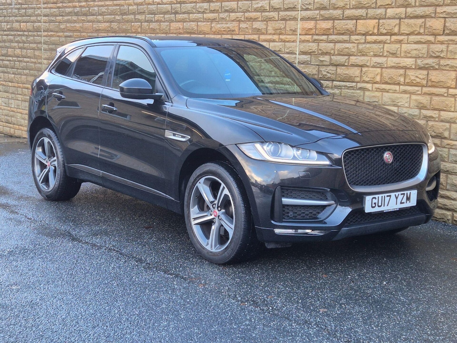 Used Jaguar F-Pace 2017 for sale - 76719456: Photo 11