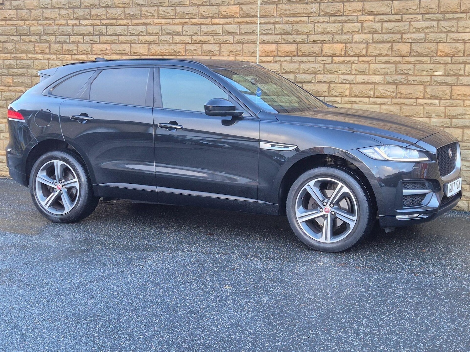 Used Jaguar F-Pace 2017 for sale - 76719456: Photo 13