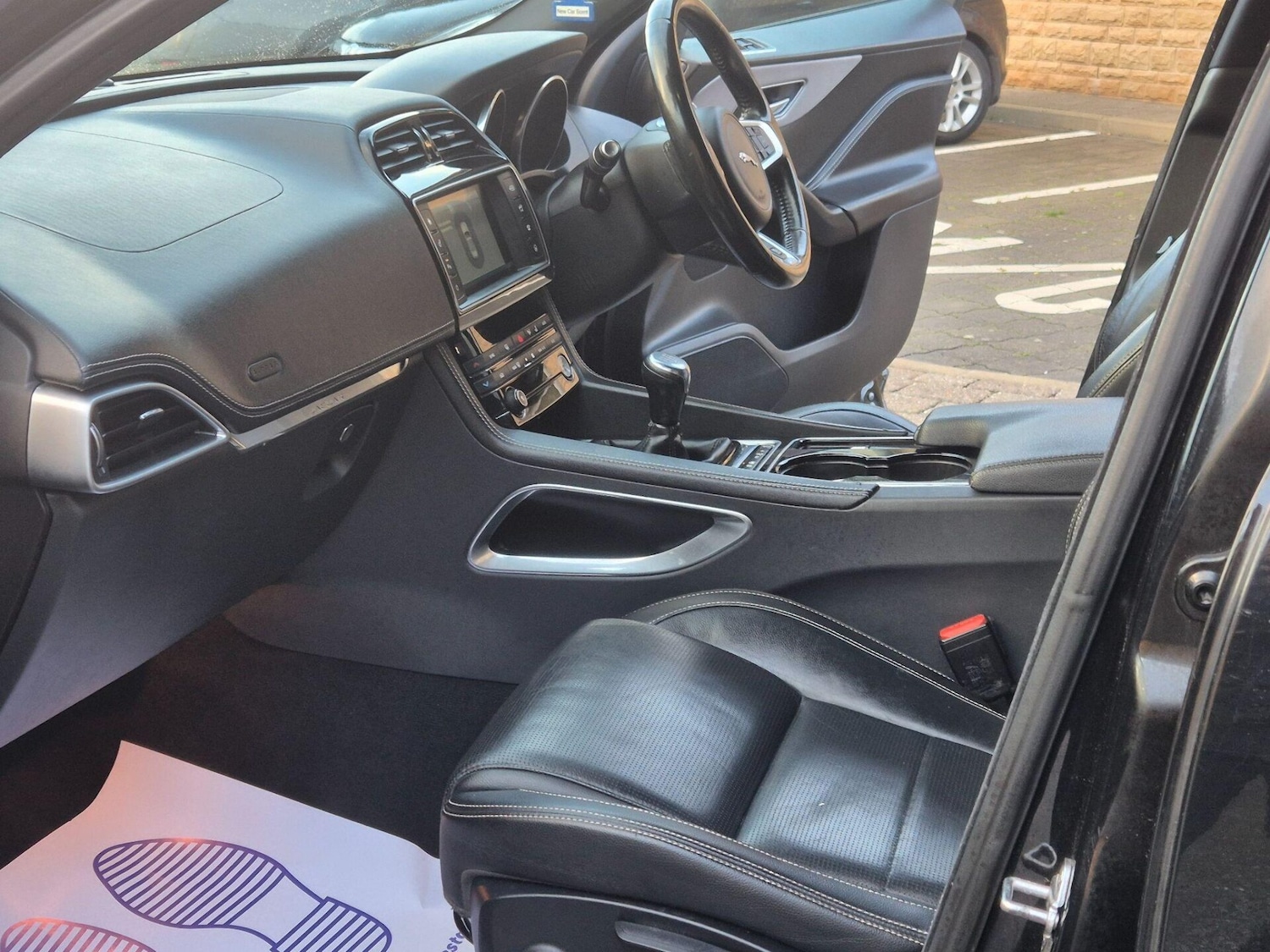 Used Jaguar F-Pace 2017 for sale - 76719456: Photo 14