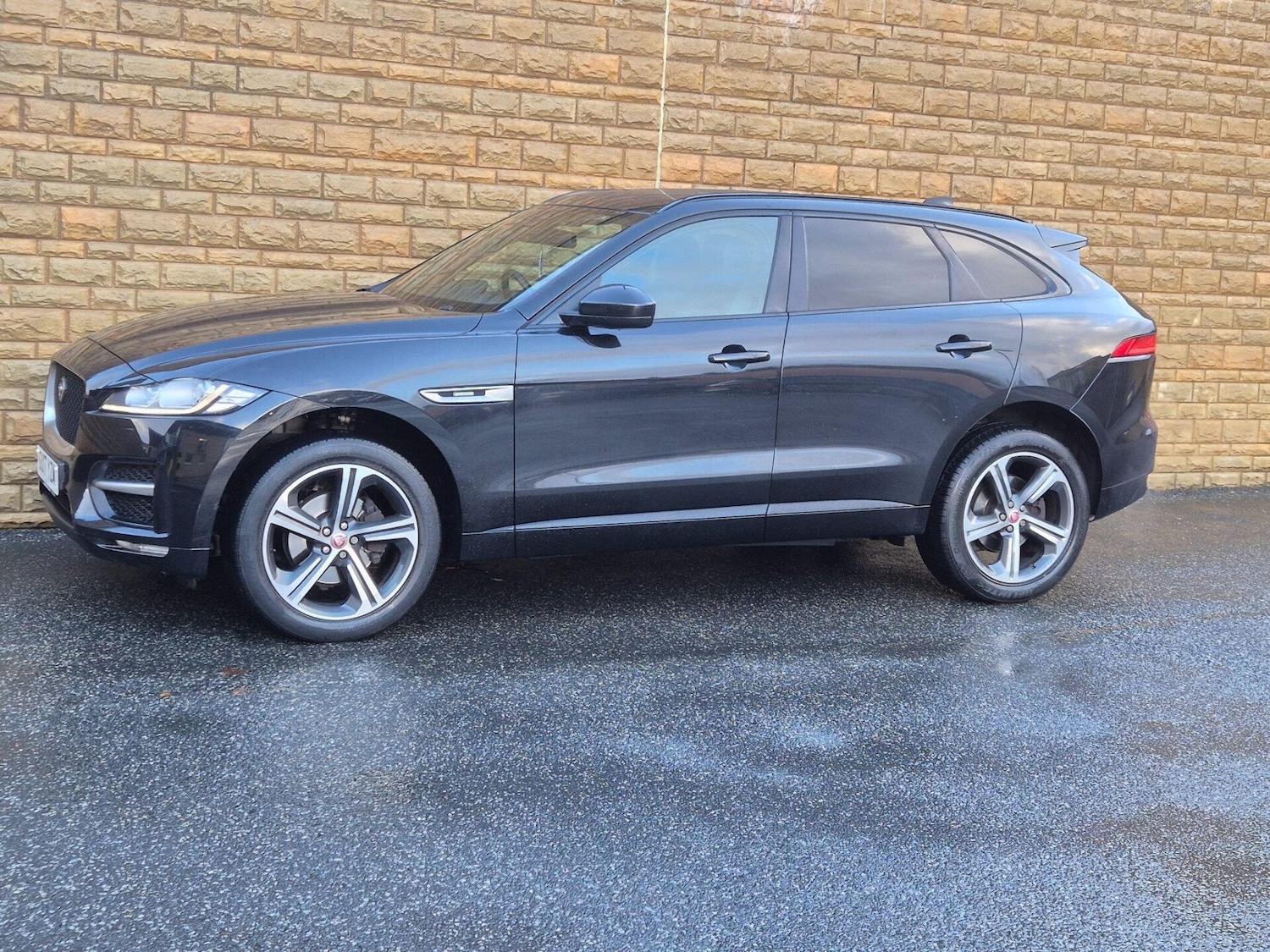 Used Jaguar F-Pace 2017 for sale - 76719456: Photo 29