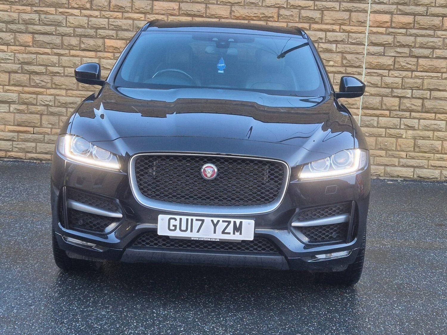 Used Jaguar F-Pace 2017 for sale - 76719456: Photo 7