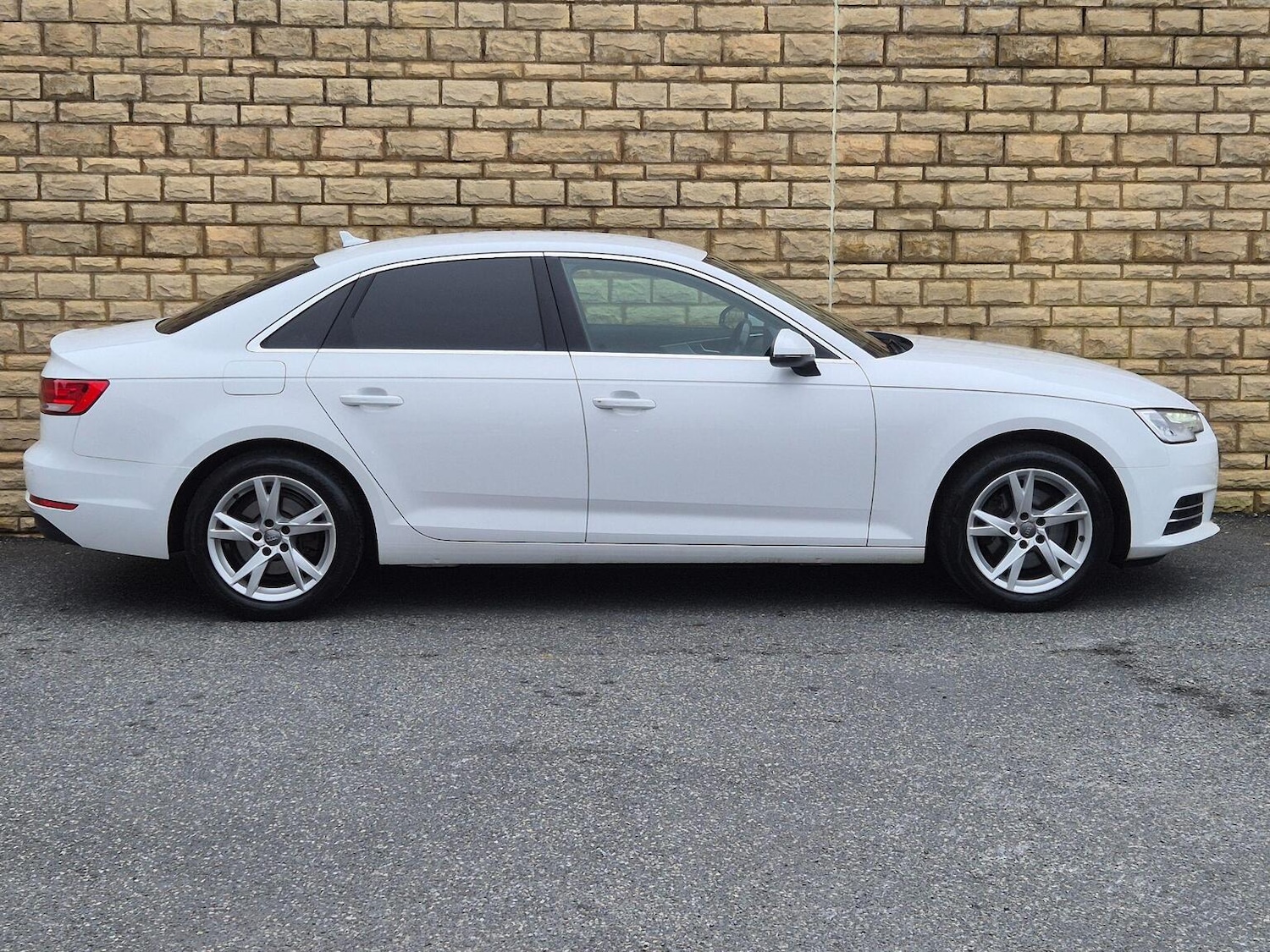 Used Audi A4 2016 for sale - 77802653: Photo 13