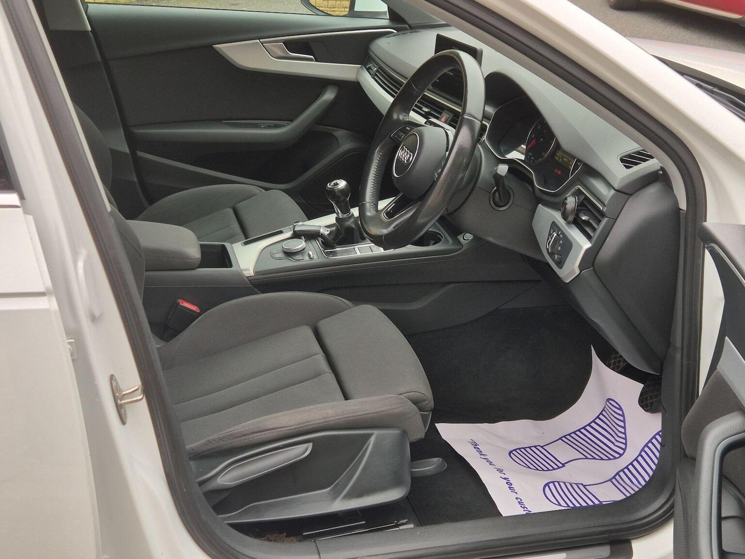 Used Audi A4 2016 for sale - 77802653: Photo 2