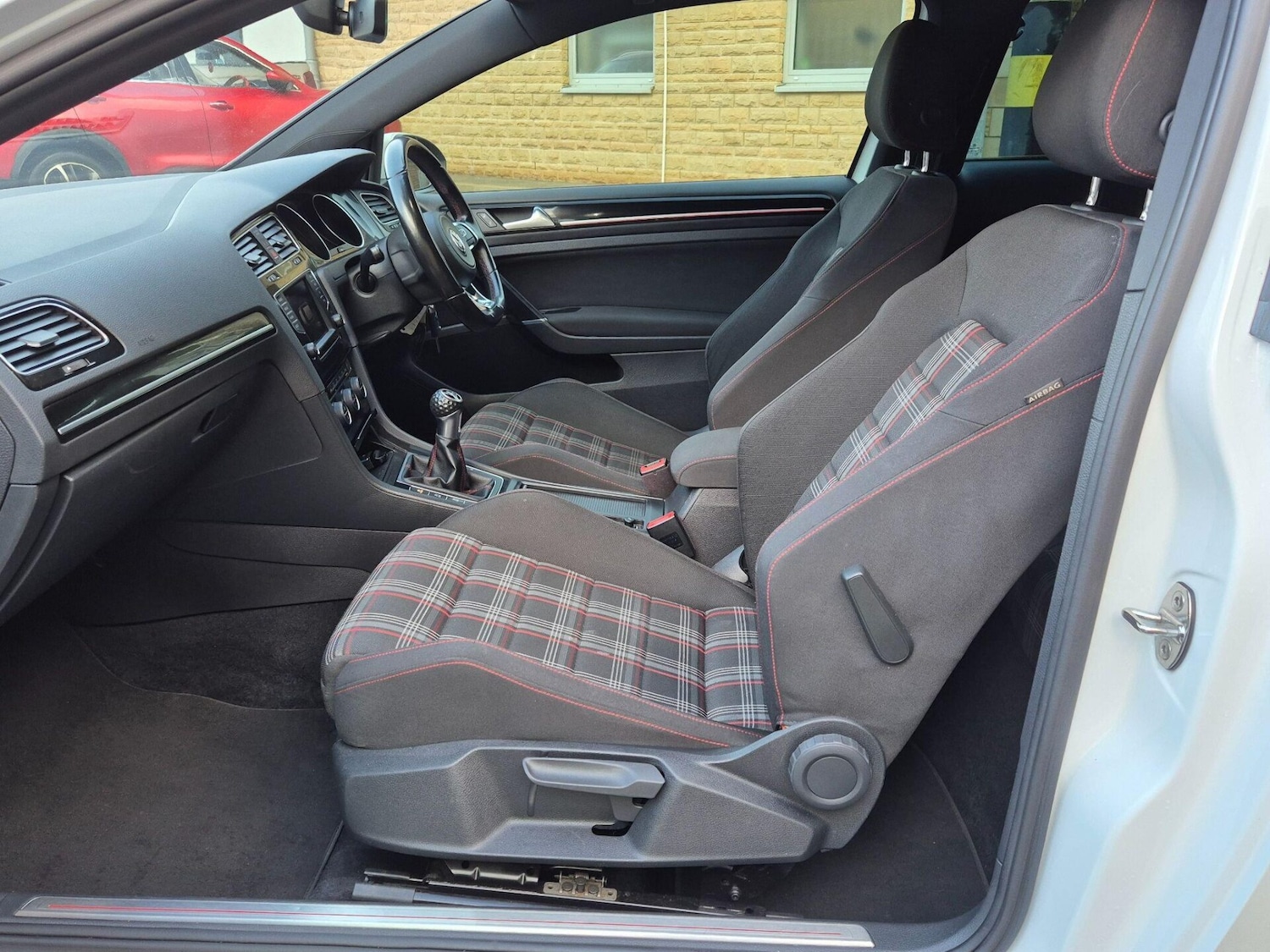 Used Volkswagen Golf 2017 for sale - 76719459: Photo 20