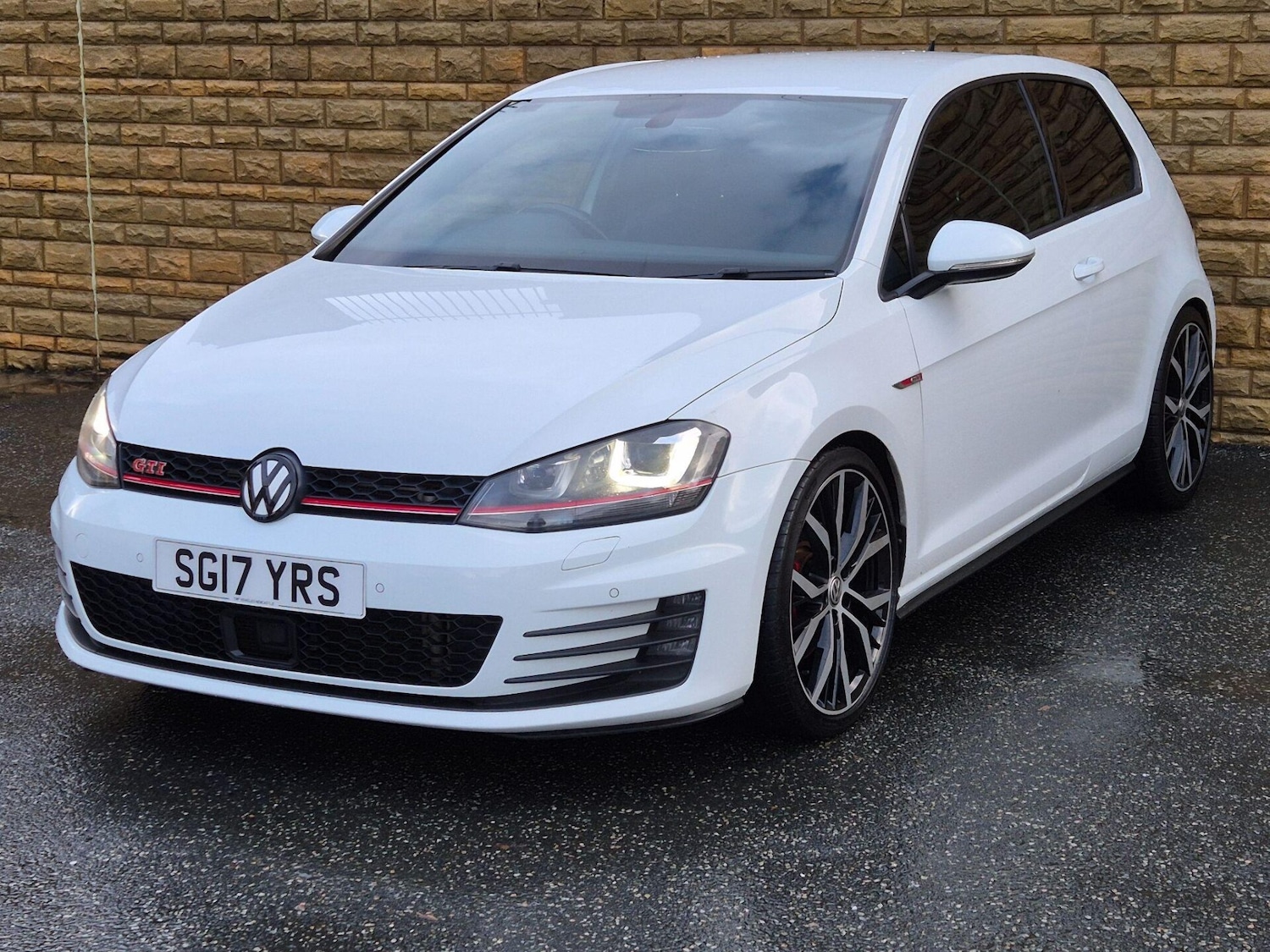 Used Volkswagen Golf 2017 for sale - 76719459: Photo 4