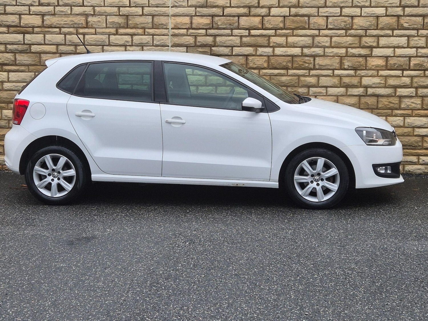 Used Volkswagen Polo 2012 for sale - 76608905: Photo 15