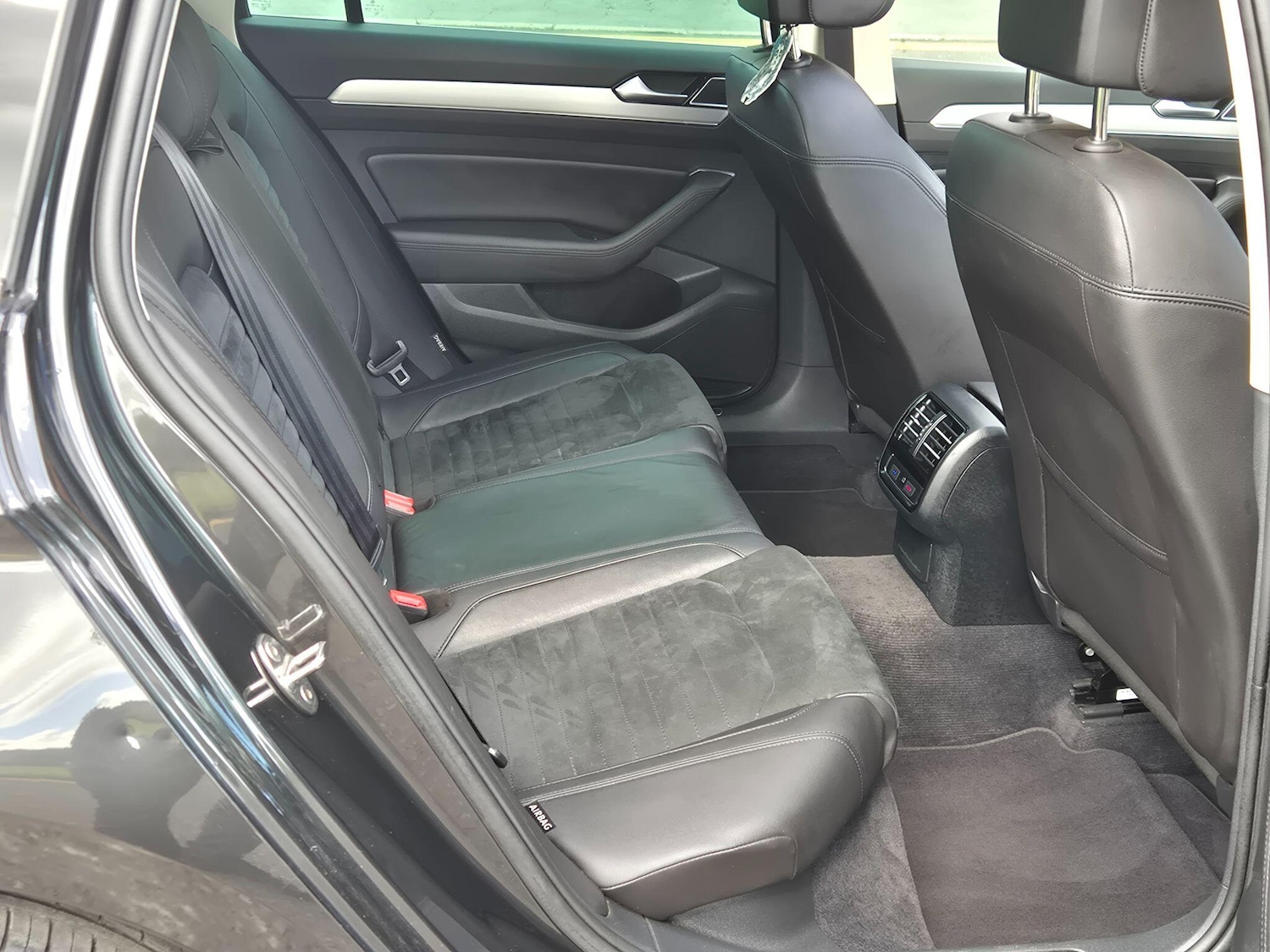 Used Volkswagen Passat for sale - 78214347: Photo 10