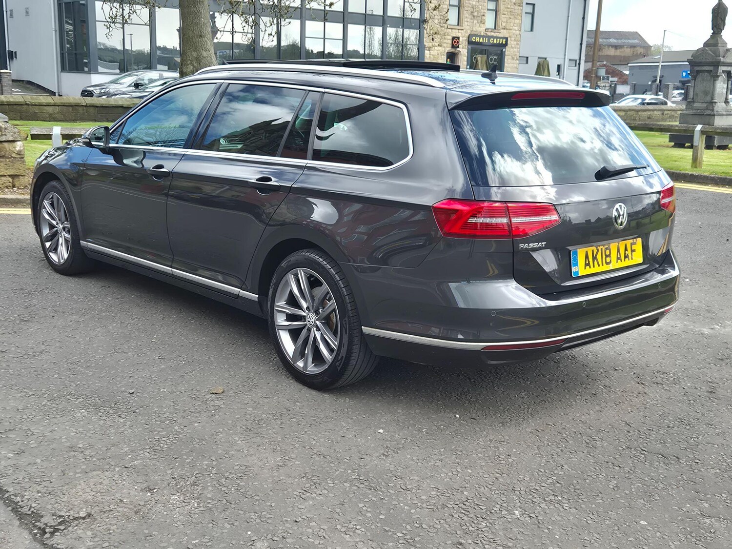 Used Volkswagen Passat for sale - 78214347: Photo 32