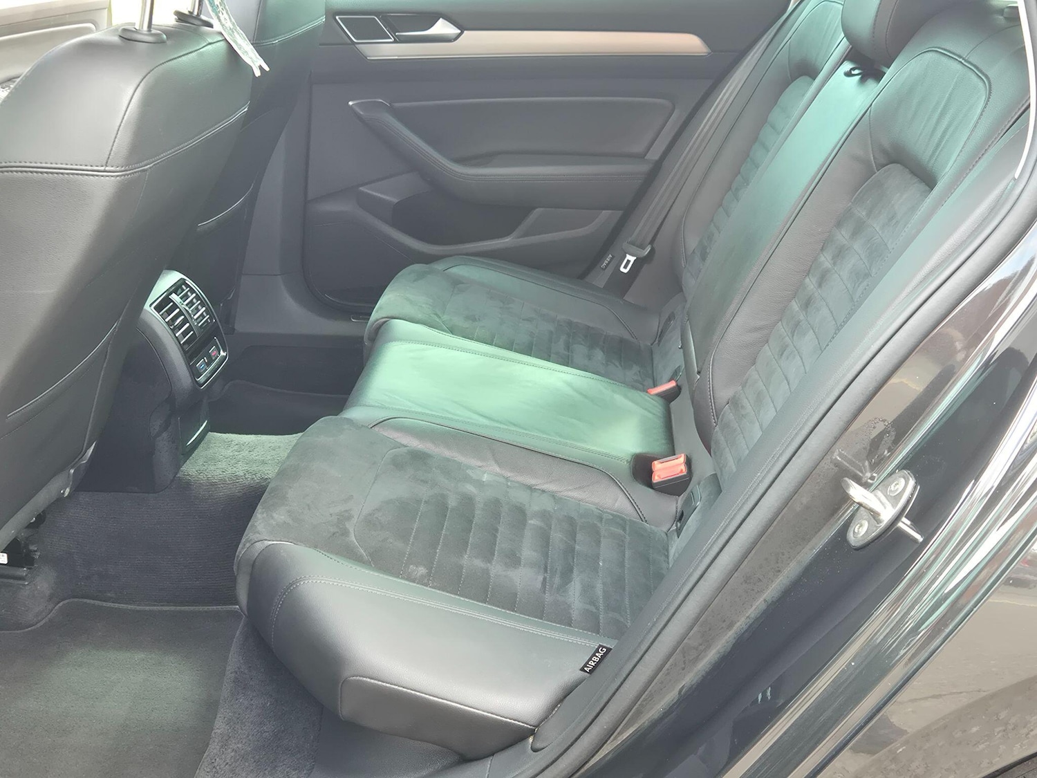 Used Volkswagen Passat for sale - 78214347: Photo 6