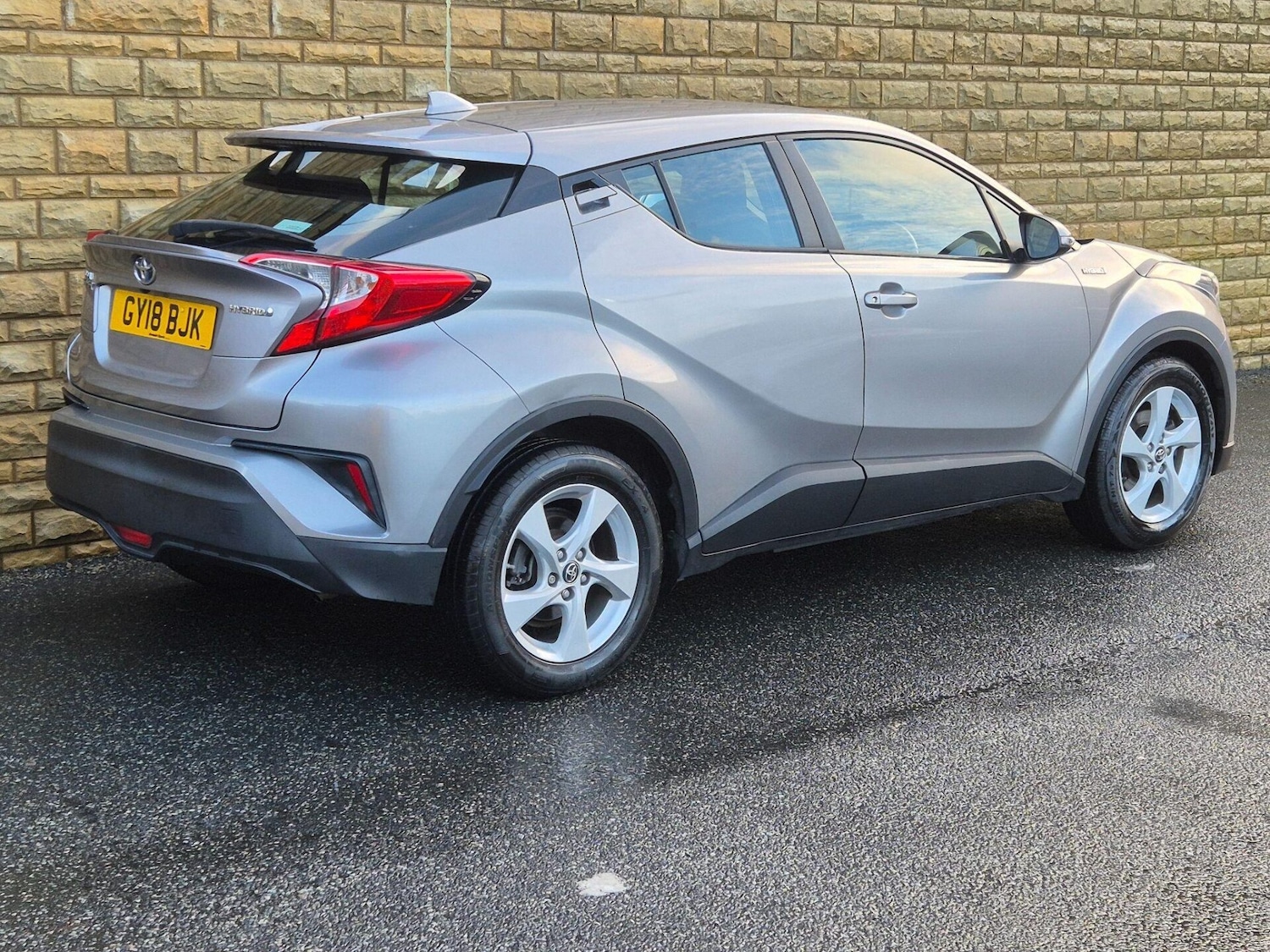 Used Toyota C-HR 2018 for sale - 76734656: Photo 19