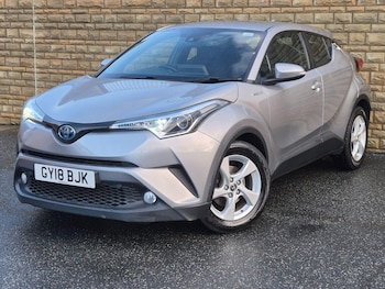 Used Toyota C-HR 2018 for sale - 76734656: Photo