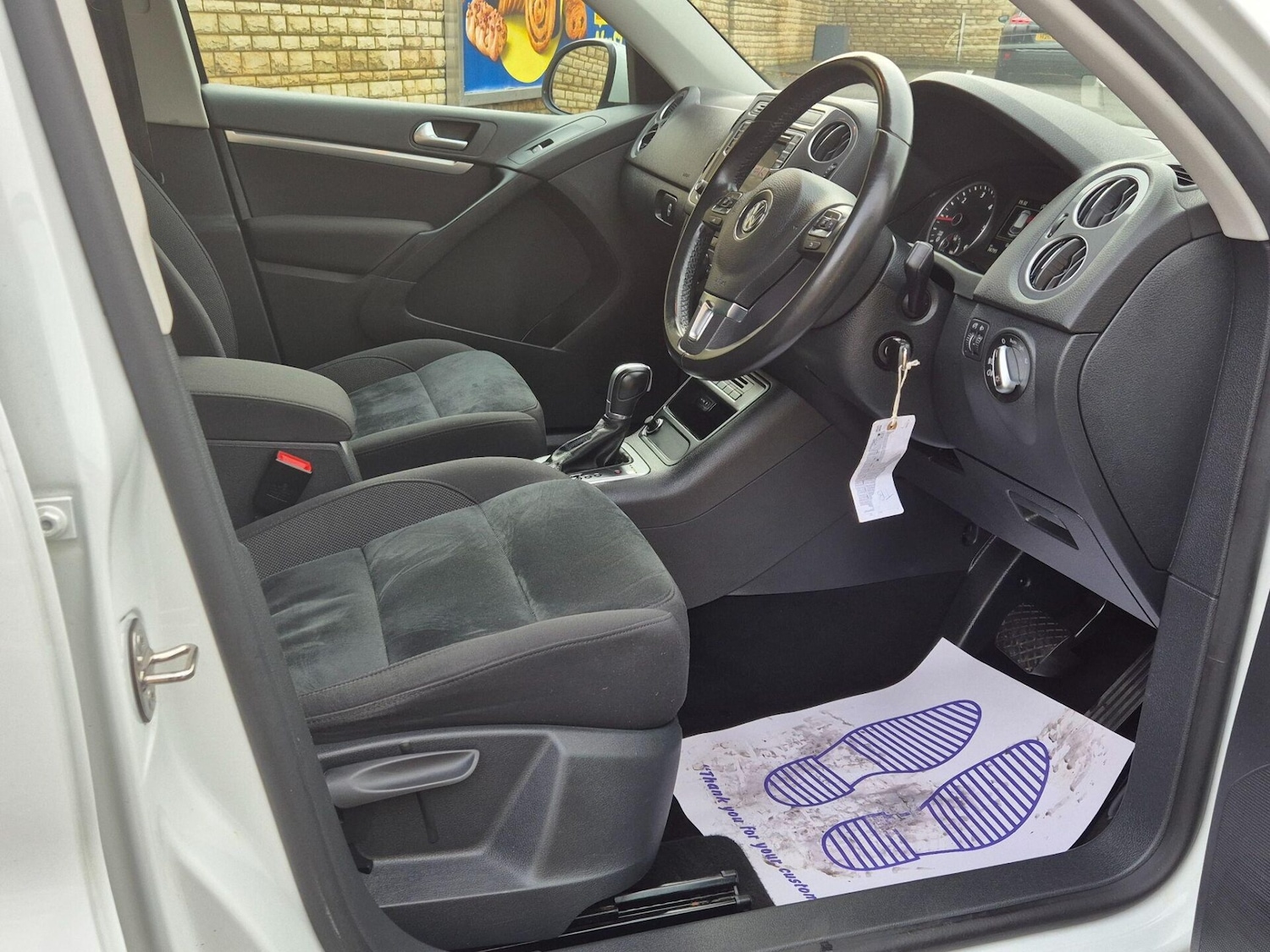 Used Volkswagen Tiguan 2015 for sale - 76719463: Photo 2