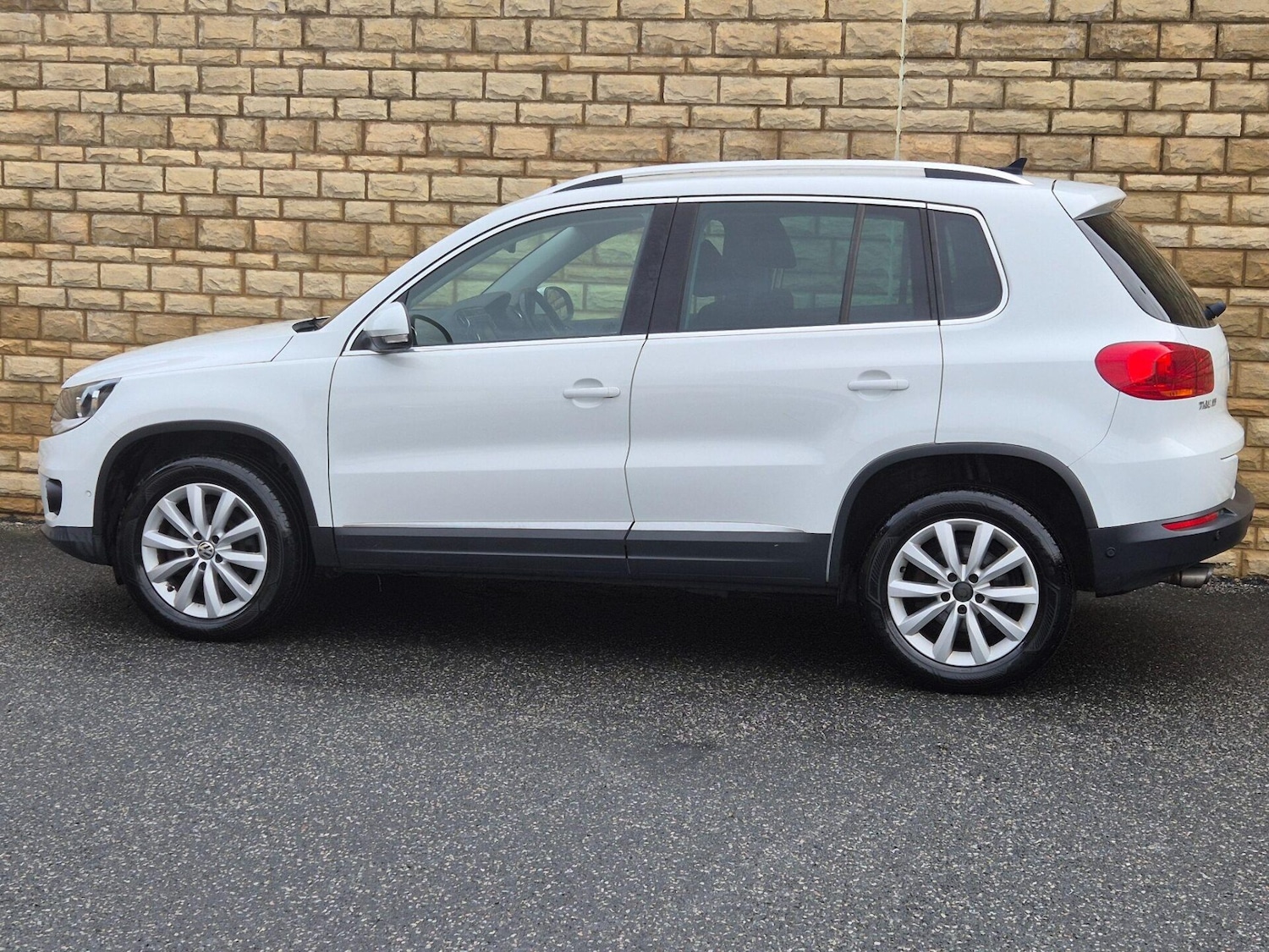 Used Volkswagen Tiguan 2015 for sale - 76719463: Photo 31