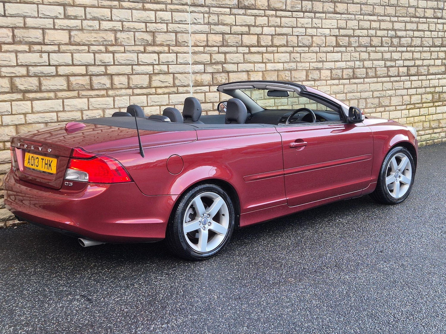 Used Volvo C70 2013 for sale - 78148150: Photo 13