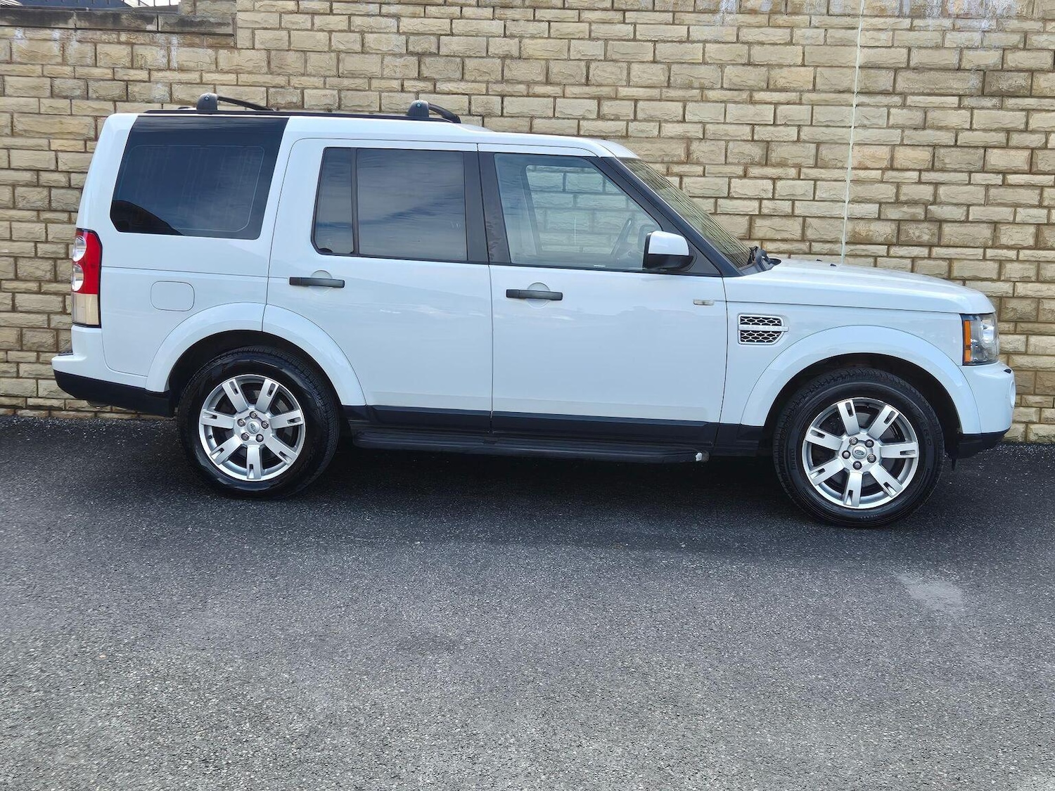 Used Land Rover Discovery 2011 for sale - 78038912: Photo 17