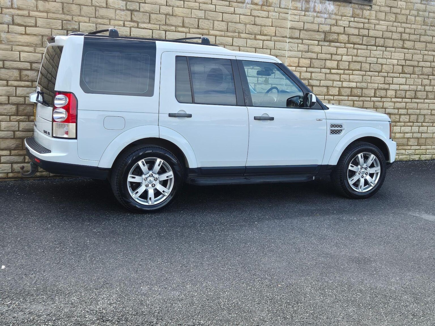 Used Land Rover Discovery 2011 for sale - 78038912: Photo 18