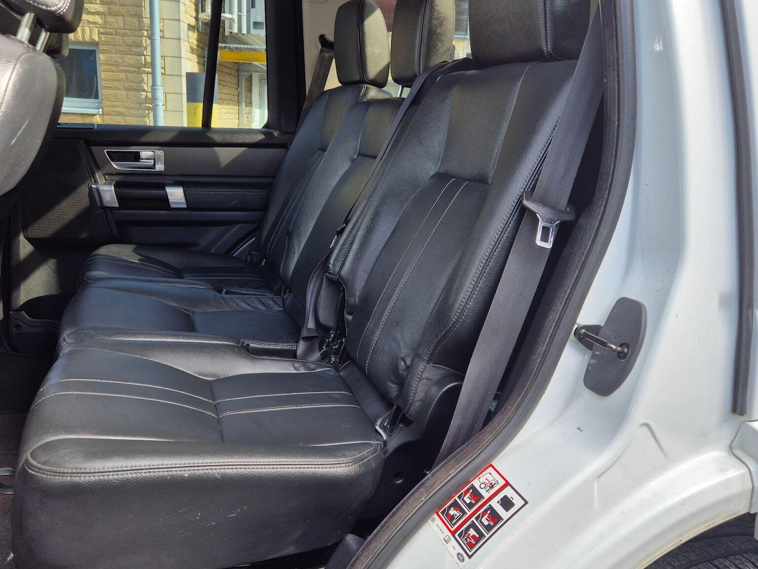 Used Land Rover Discovery 2011 for sale - 78038912: Photo 25