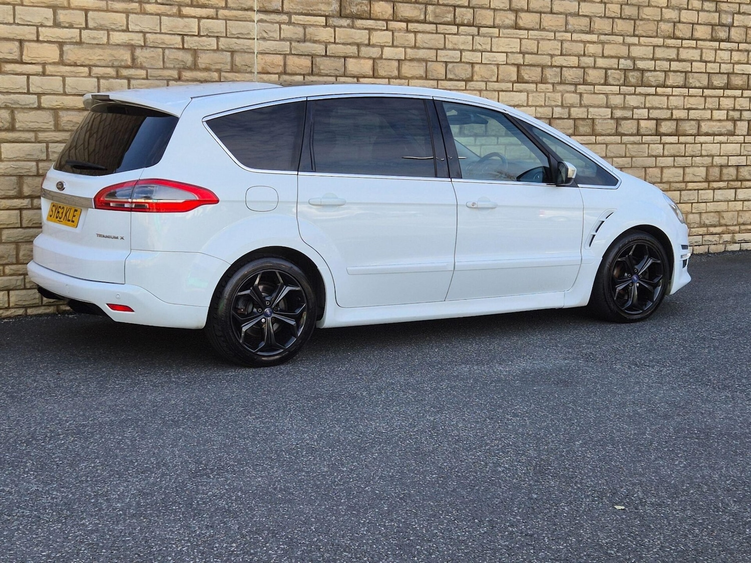 Used Ford S-Max 2013 for sale - 76631187: Photo 13