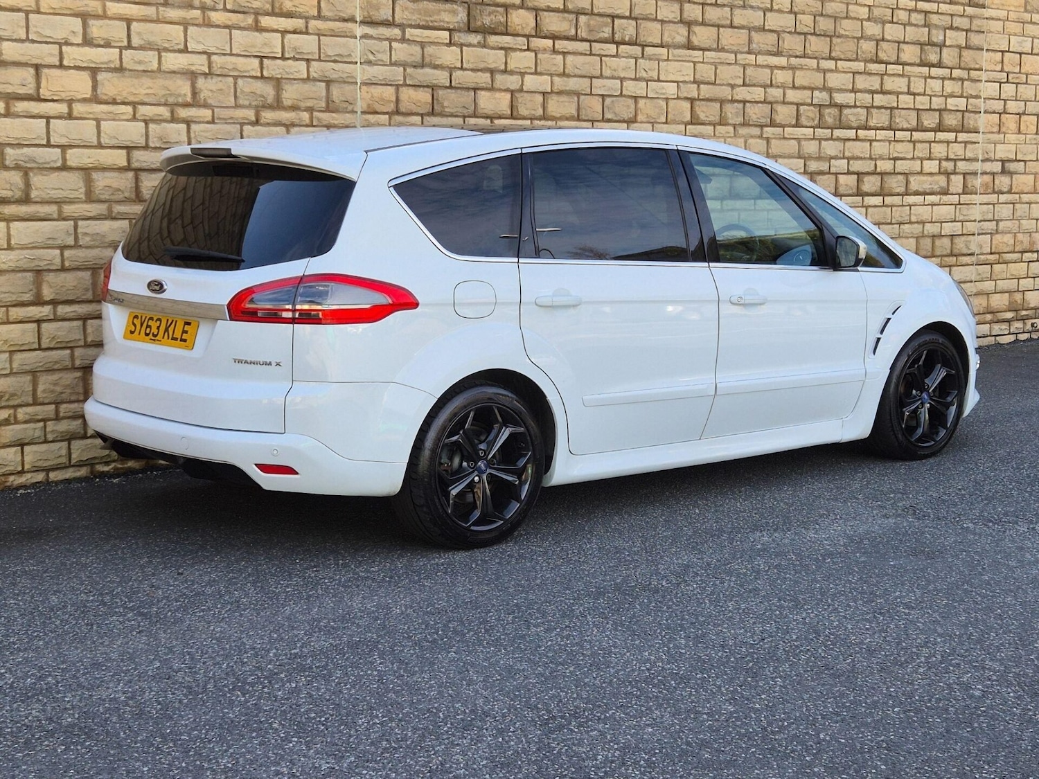 Used Ford S-Max 2013 for sale - 76631187: Photo 15