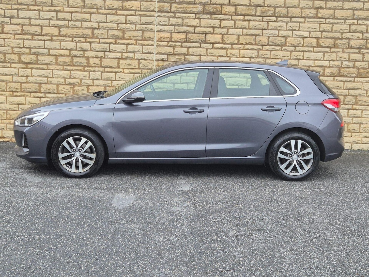 Used Hyundai i30 2018 for sale - 76608931: Photo 29