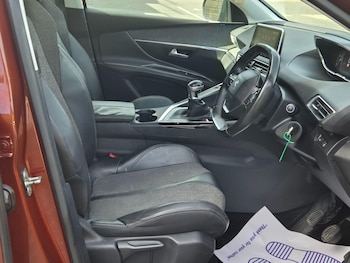 Used Peugeot 3008 2017 for sale - 76608903: Photo