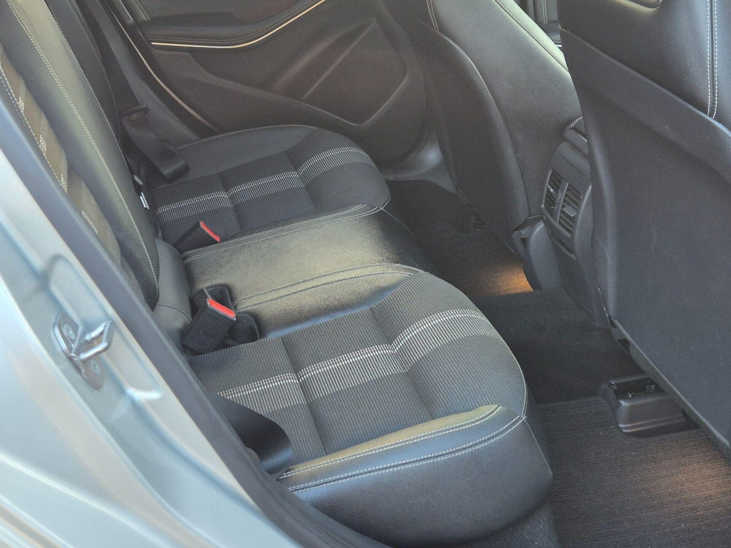 Used Mercedes-Benz A-Class 2018 for sale - 76748064: Photo 10