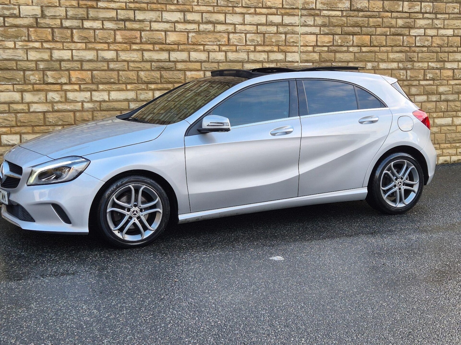 Used Mercedes-Benz A-Class 2018 for sale - 76748064: Photo 27
