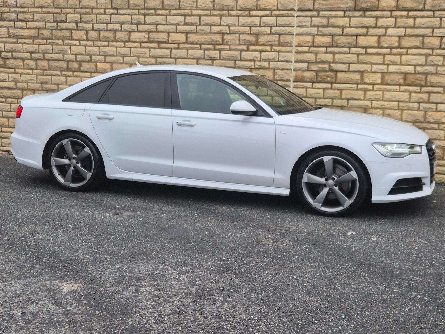 Used Audi A6 Saloon for sale - 78128199: Photo 13