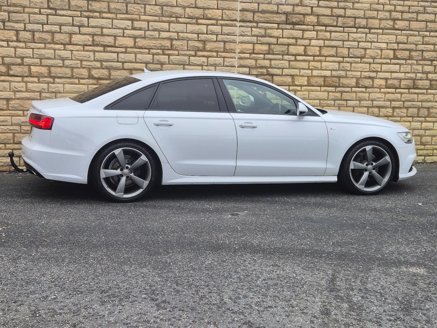 Used Audi A6 Saloon for sale - 78128199: Photo 15