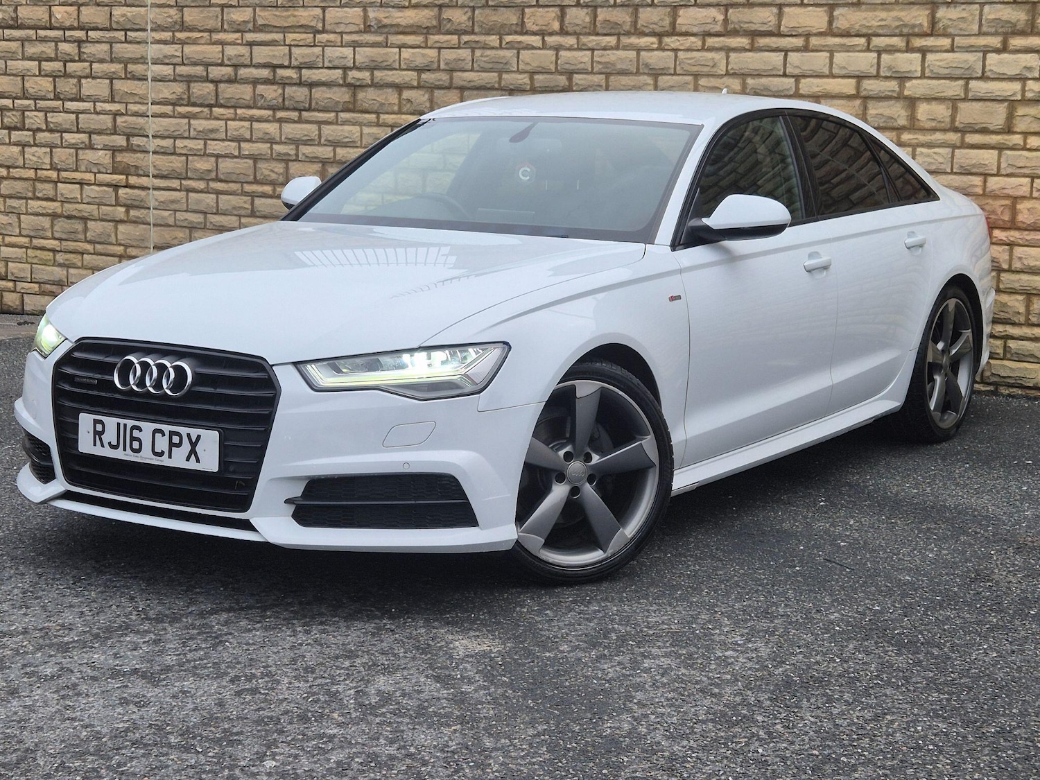 Used Audi A6 Saloon for sale - 78128199: Photo 3