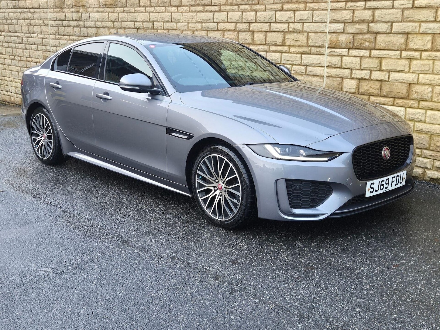 Used Jaguar XE 2019 for sale - 77391786: Photo 11