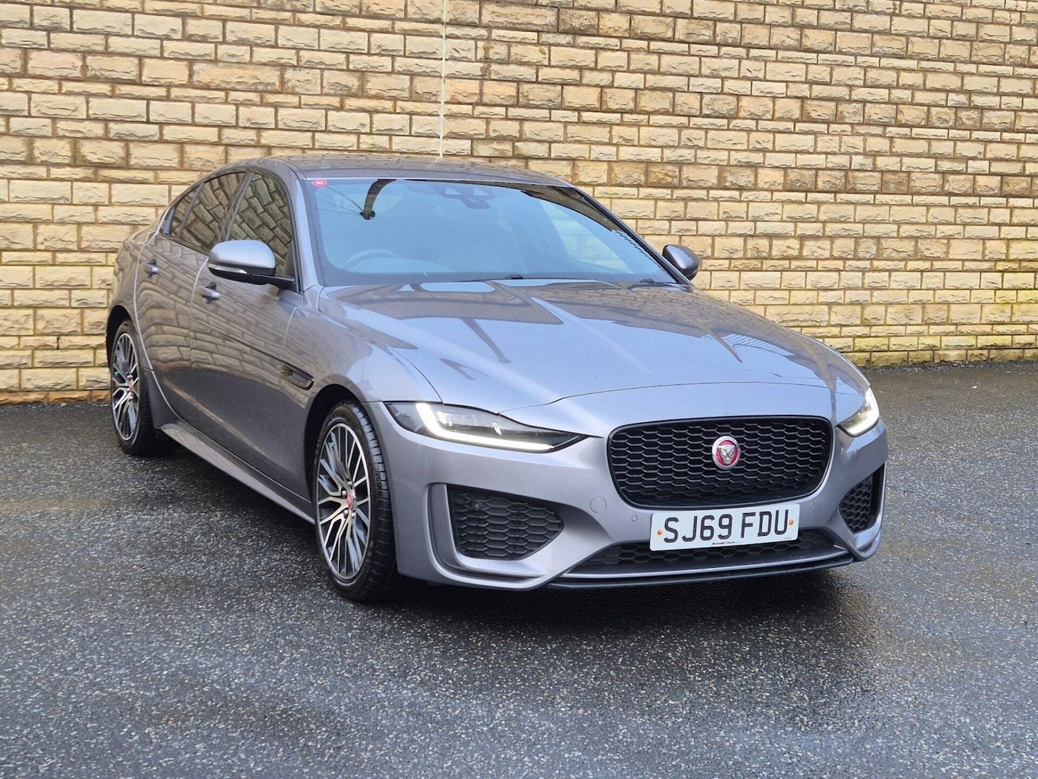 Used Jaguar XE 2019 for sale - 77391786: Photo 9