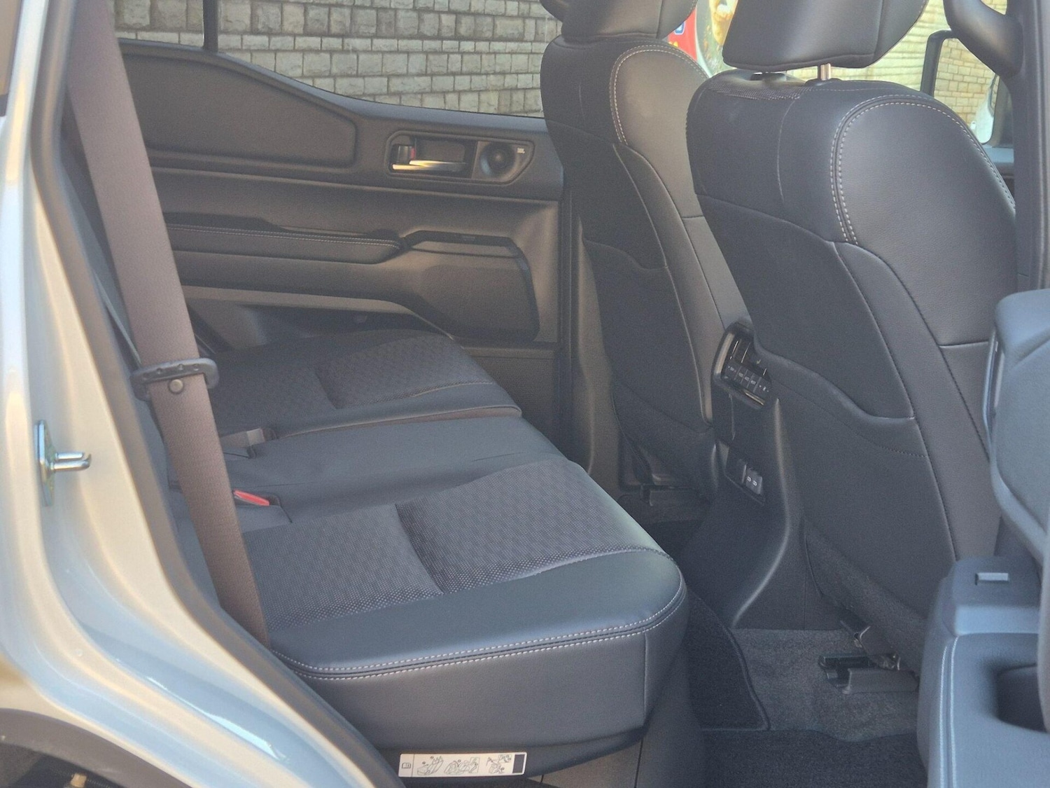 Used Toyota Land Cruiser 2024 for sale - 76719445: Photo 11