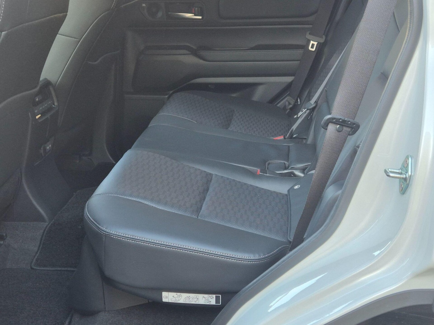 Used Toyota Land Cruiser 2024 for sale - 76719445: Photo 33