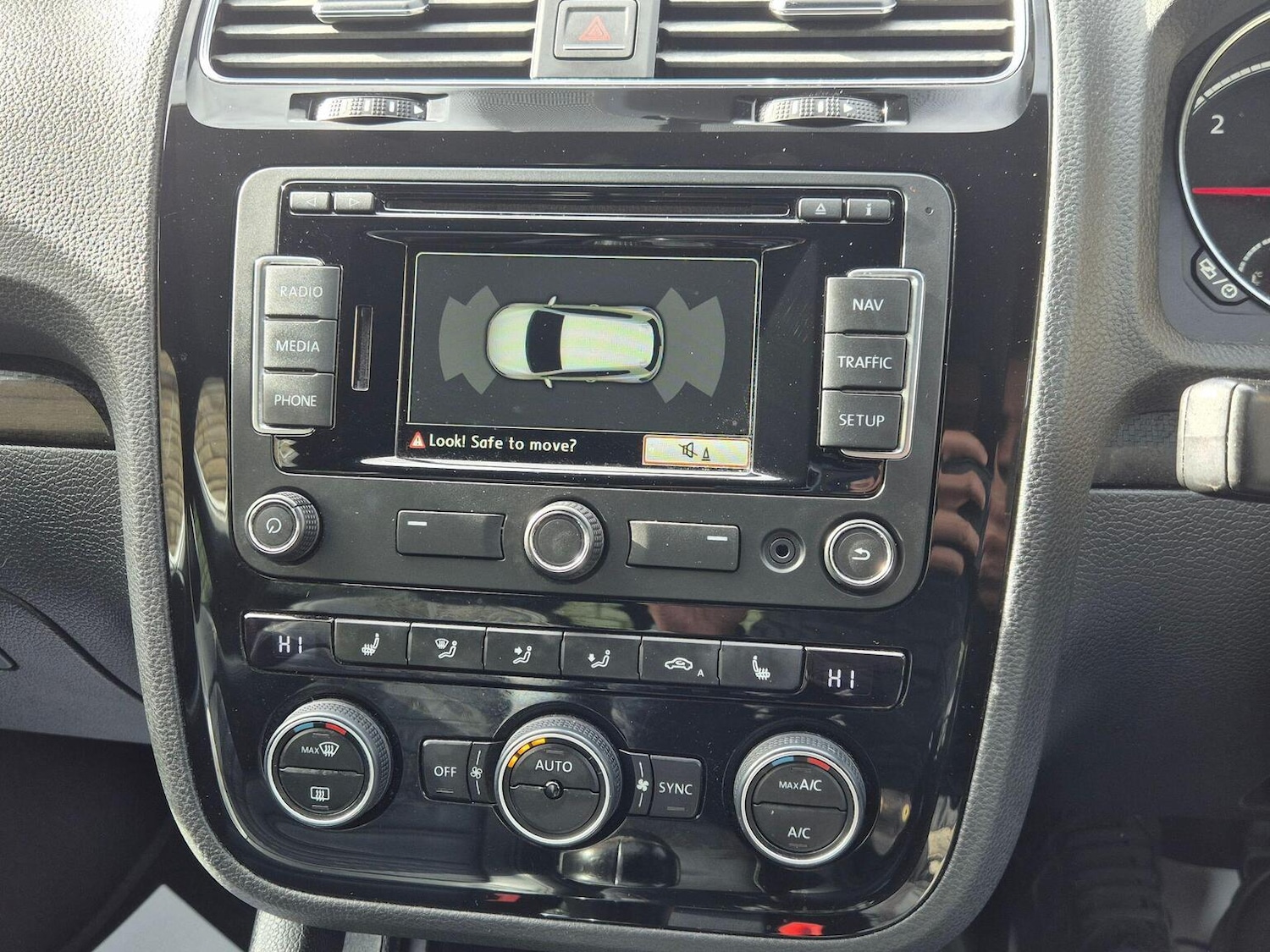 Used Volkswagen Scirocco 2015 for sale - 78038911: Photo 22