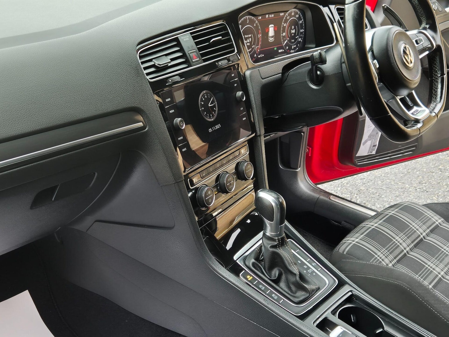 Used Volkswagen Golf 2018 for sale - 76608933: Photo 26