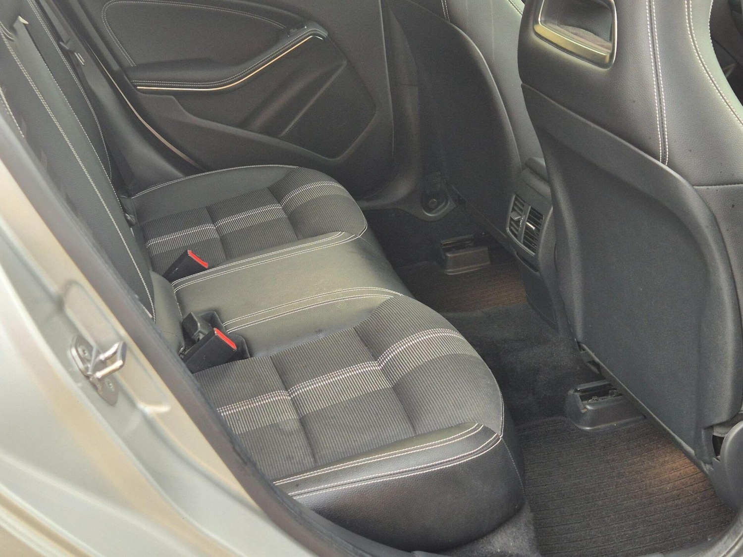 Used Mercedes-Benz A-Class 2018 for sale - 76931149: Photo 10